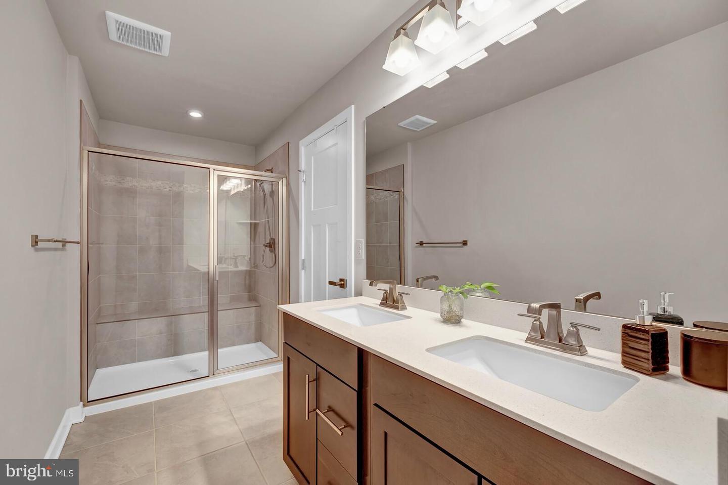 14 Pratt Lane Property Photo 14