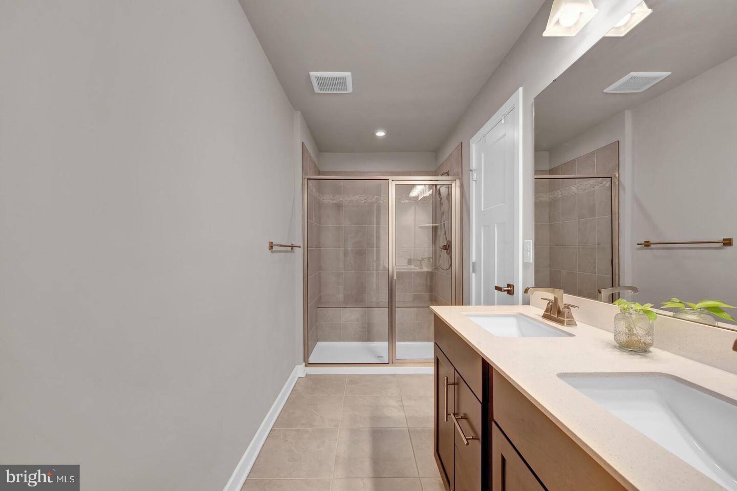 14 Pratt Lane Property Photo 19