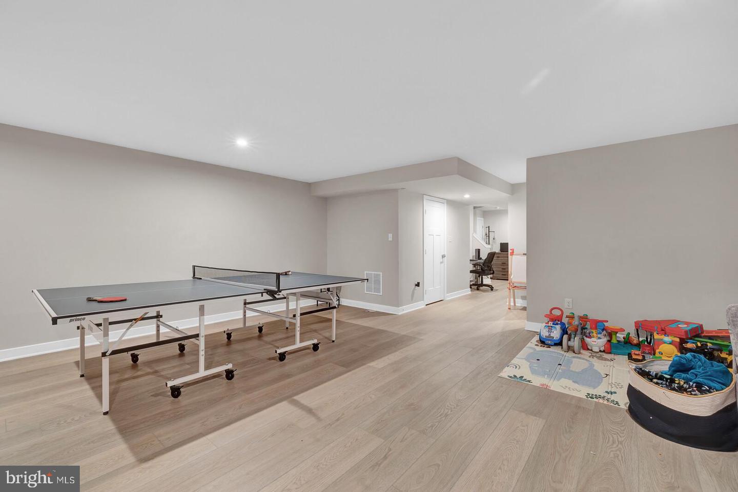 14 Pratt Lane Property Photo 26