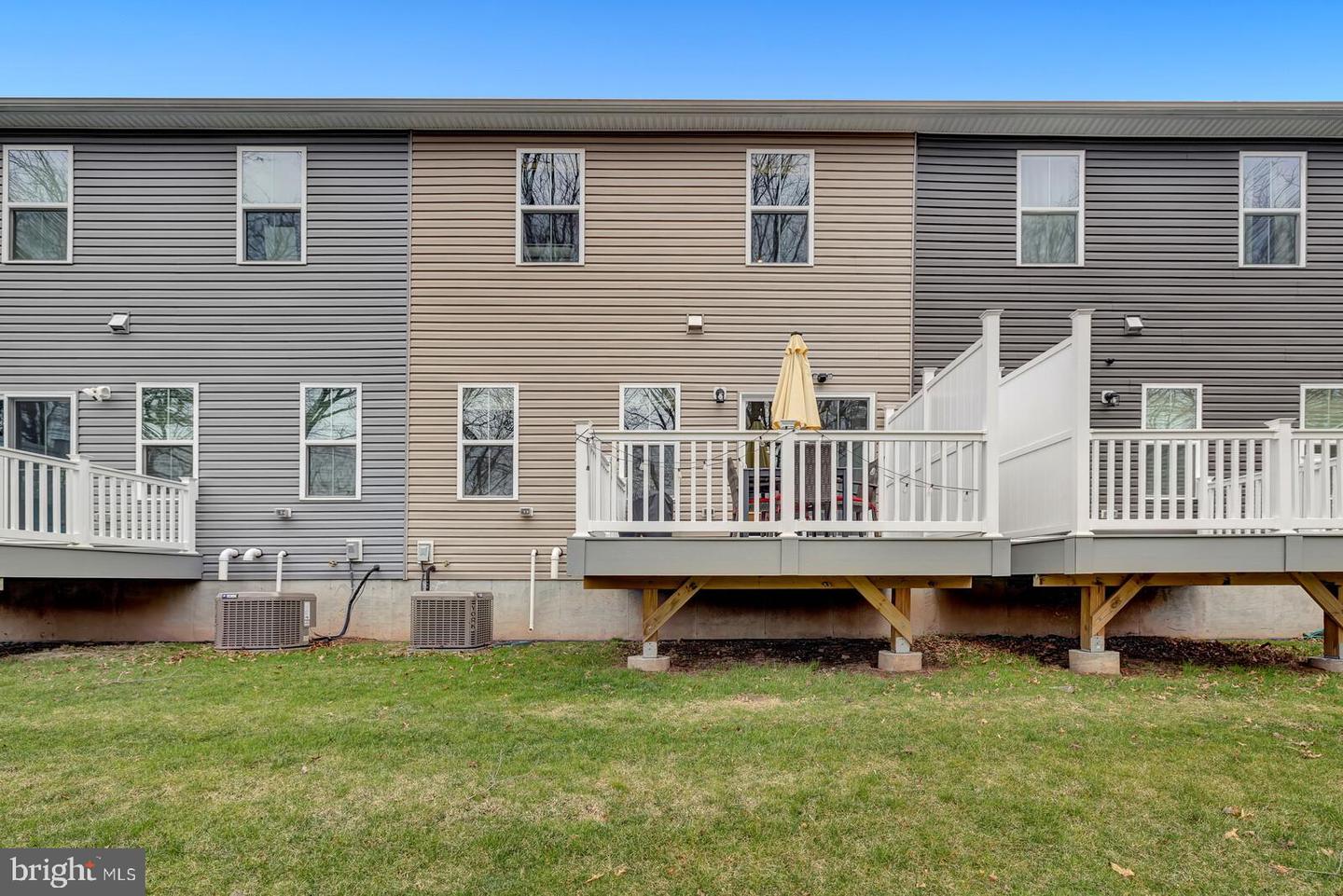 14 Pratt Lane Property Photo 30