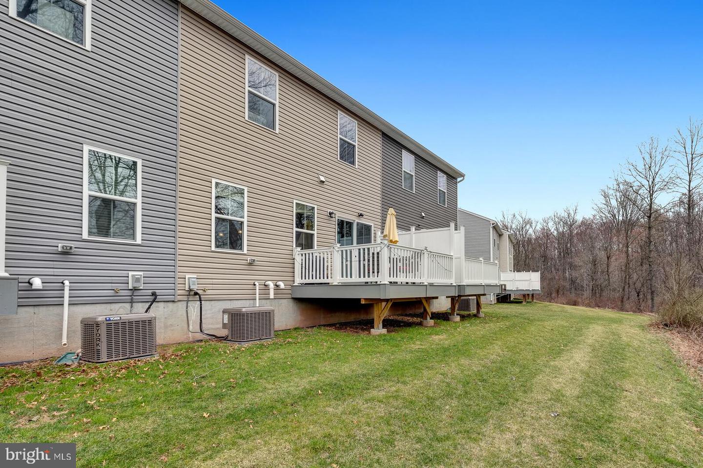 14 Pratt Lane Property Photo 31