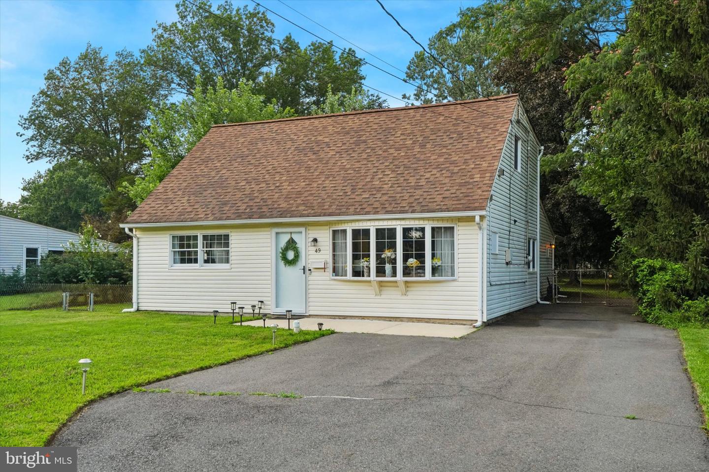 49 Dunmore Ave Property Photo 15