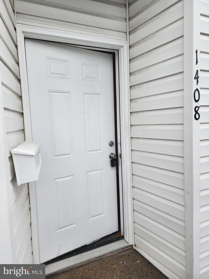 1406--1408 S Broad St #unit #2 1408 Property Photo 2