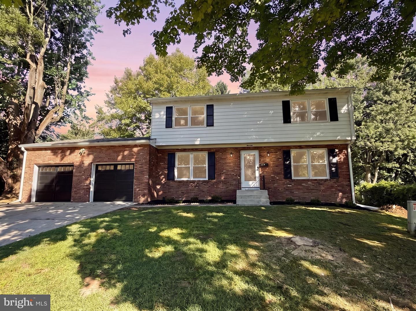 14 Empress Ln Property Photo 1