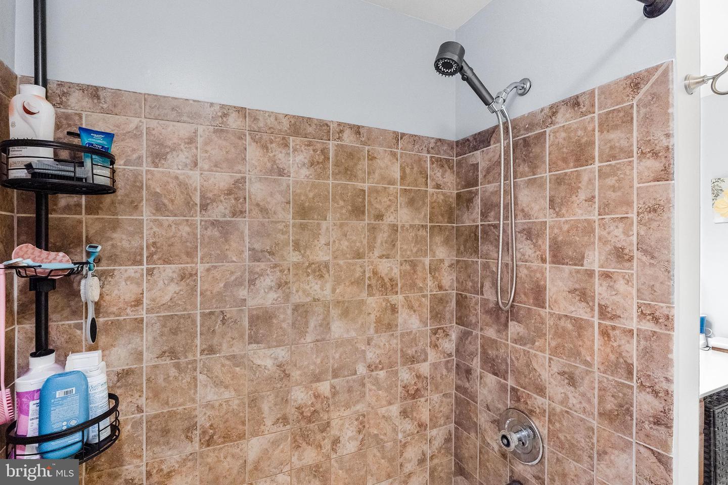 27 Gena Ct Property Photo 11