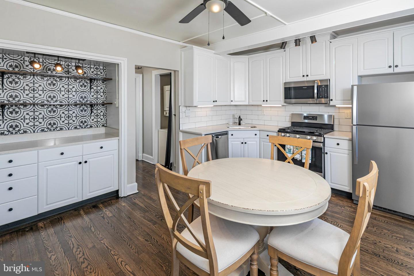 44 Nassau St #i & #j Property Photo 6