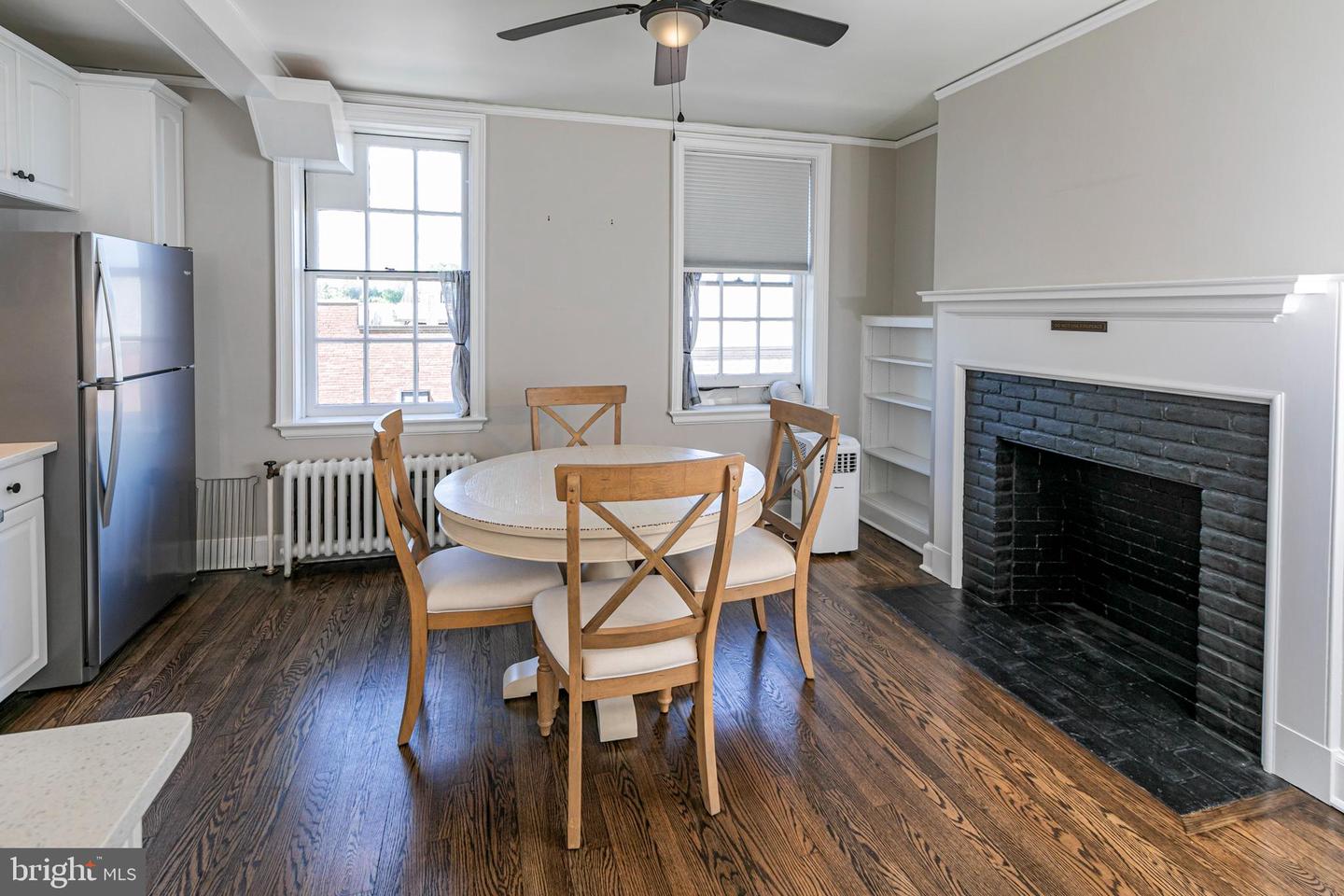 44 Nassau St #i & #j Property Photo 8
