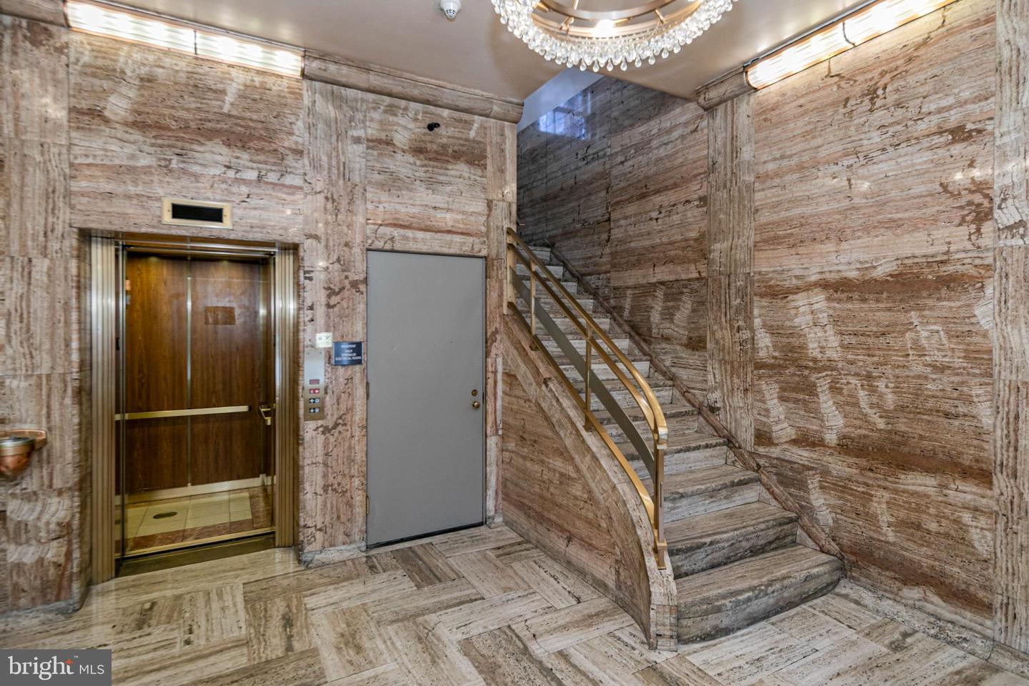 44 Nassau St #i & #j Property Photo 13