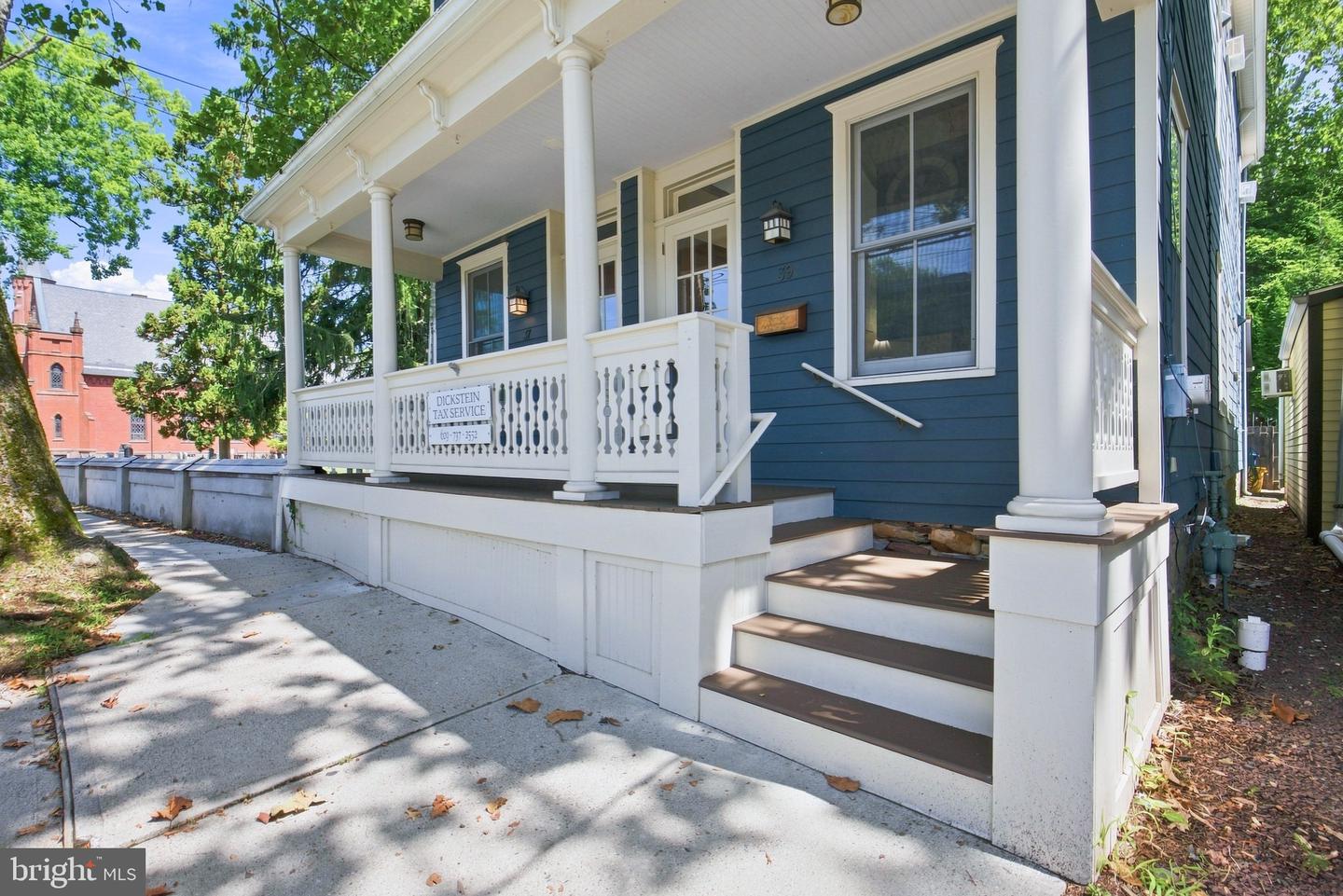 39 S Main St Property Photo 3