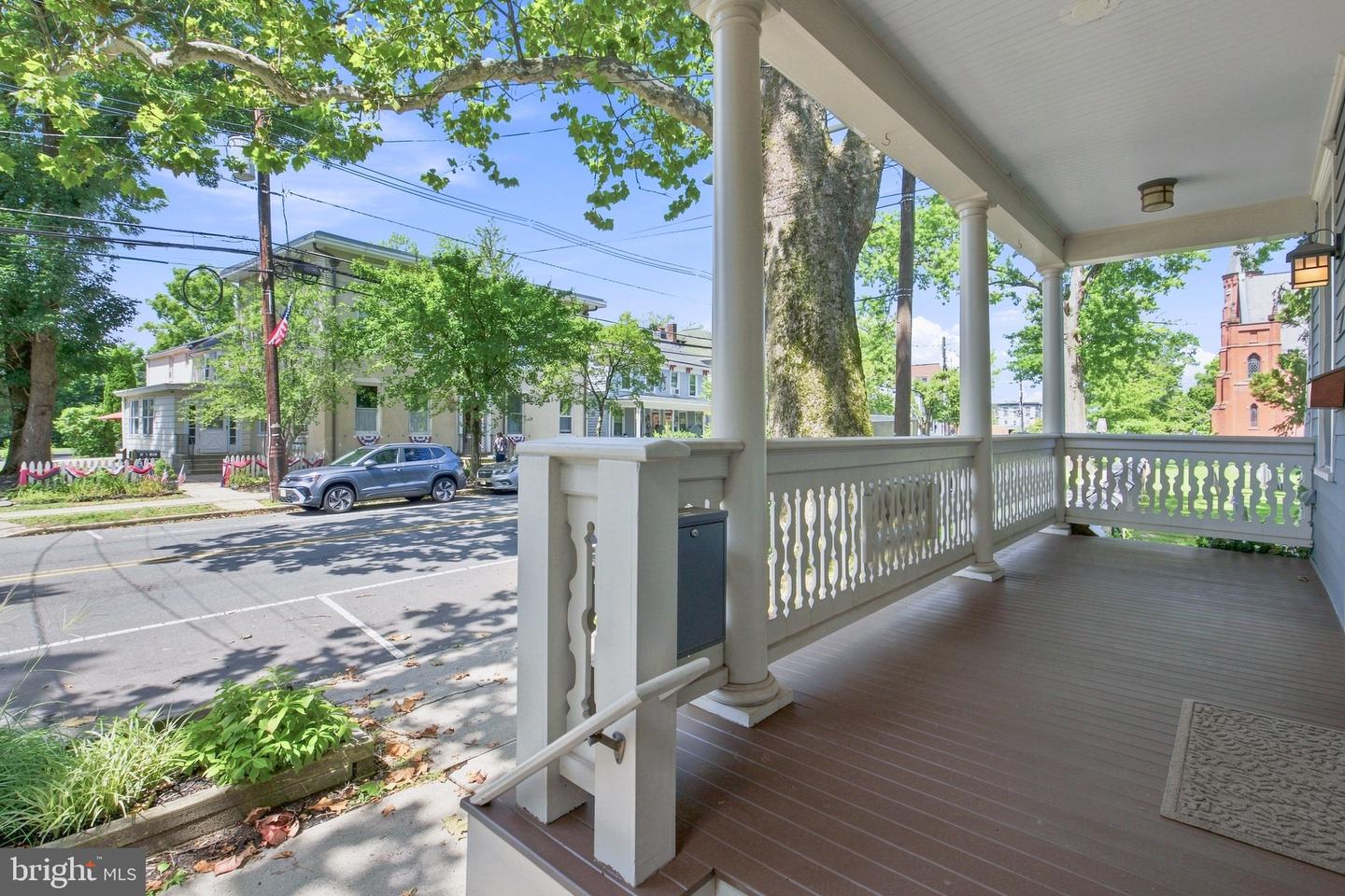 39 S Main St Property Photo 4