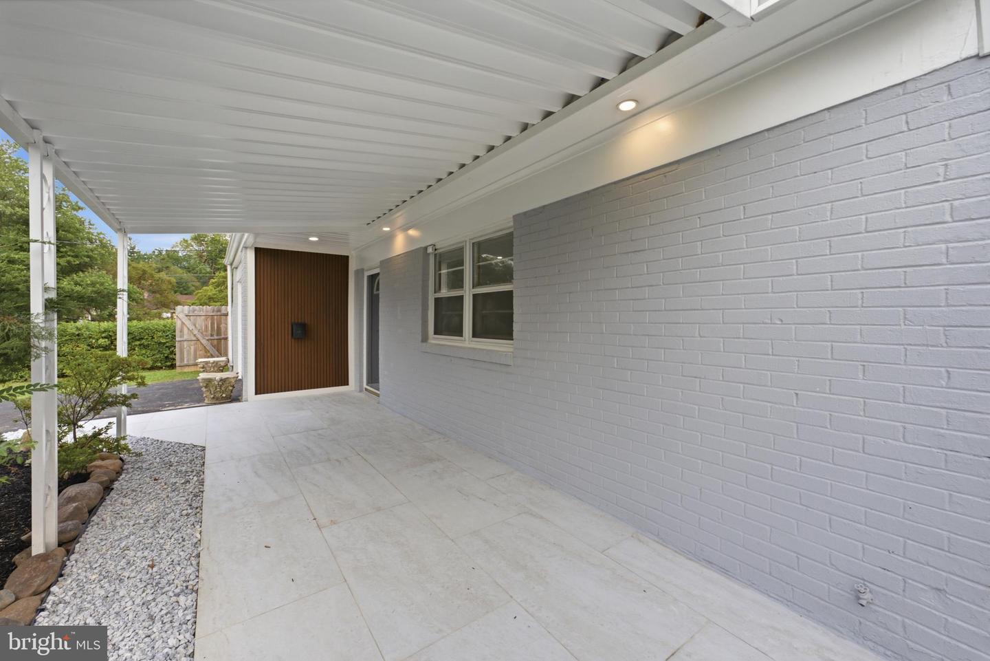 3 Duke St Property Photo 3