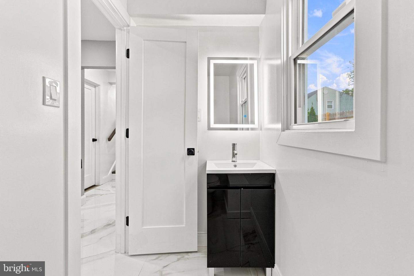3 Duke St Property Photo 10