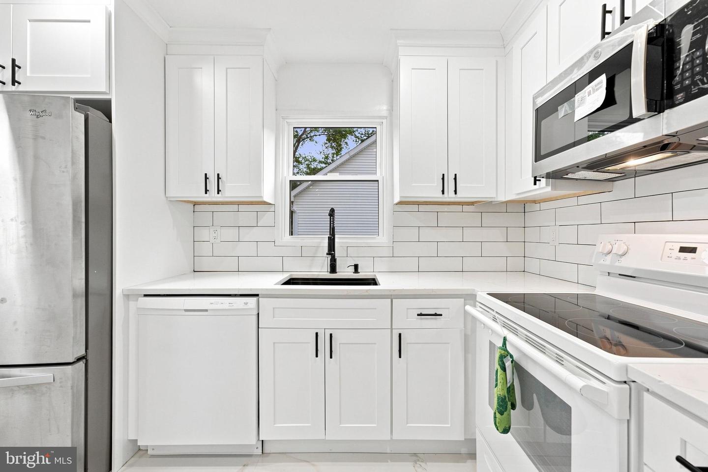 3 Duke St Property Photo 15