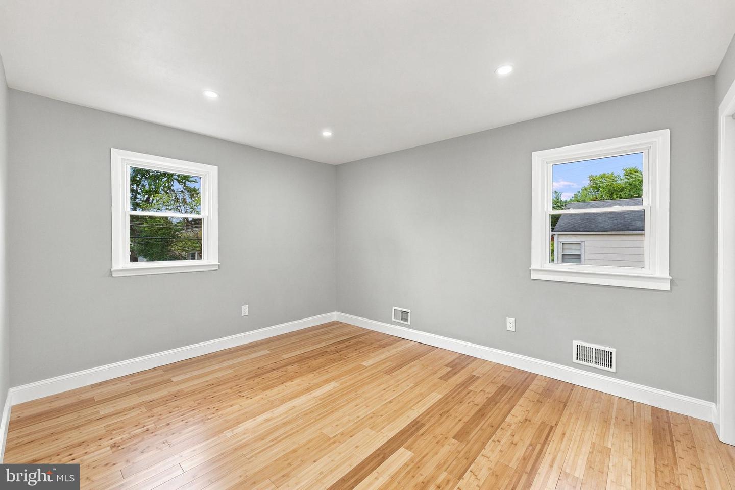 3 Duke St Property Photo 19