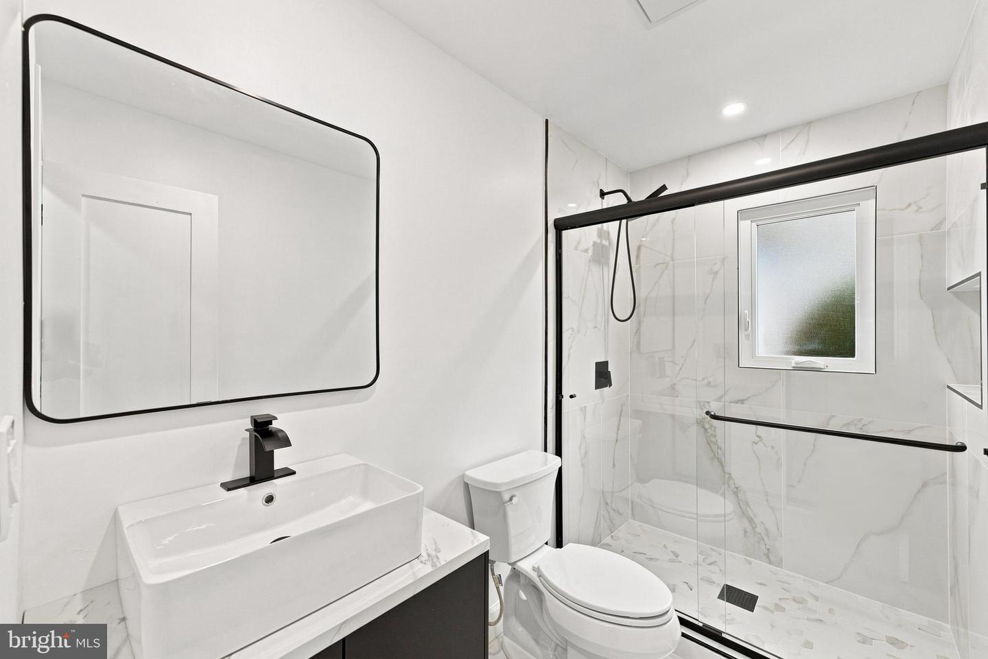 3 Duke St Property Photo 22