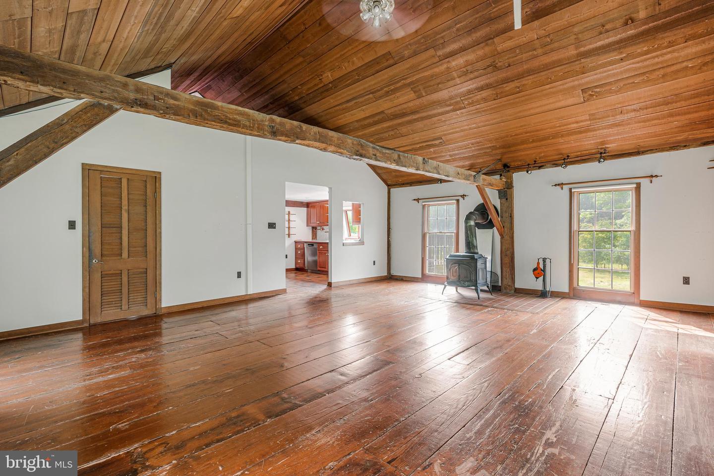 1570 Harbourton Rocktown Rd Property Photo 11