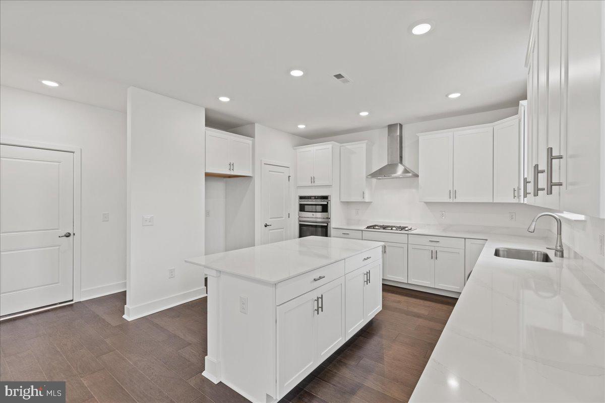 21 William Boyer Dr Property Photo 15