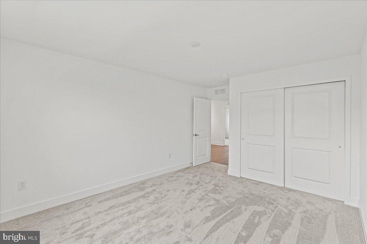 21 William Boyer Dr Property Photo 19