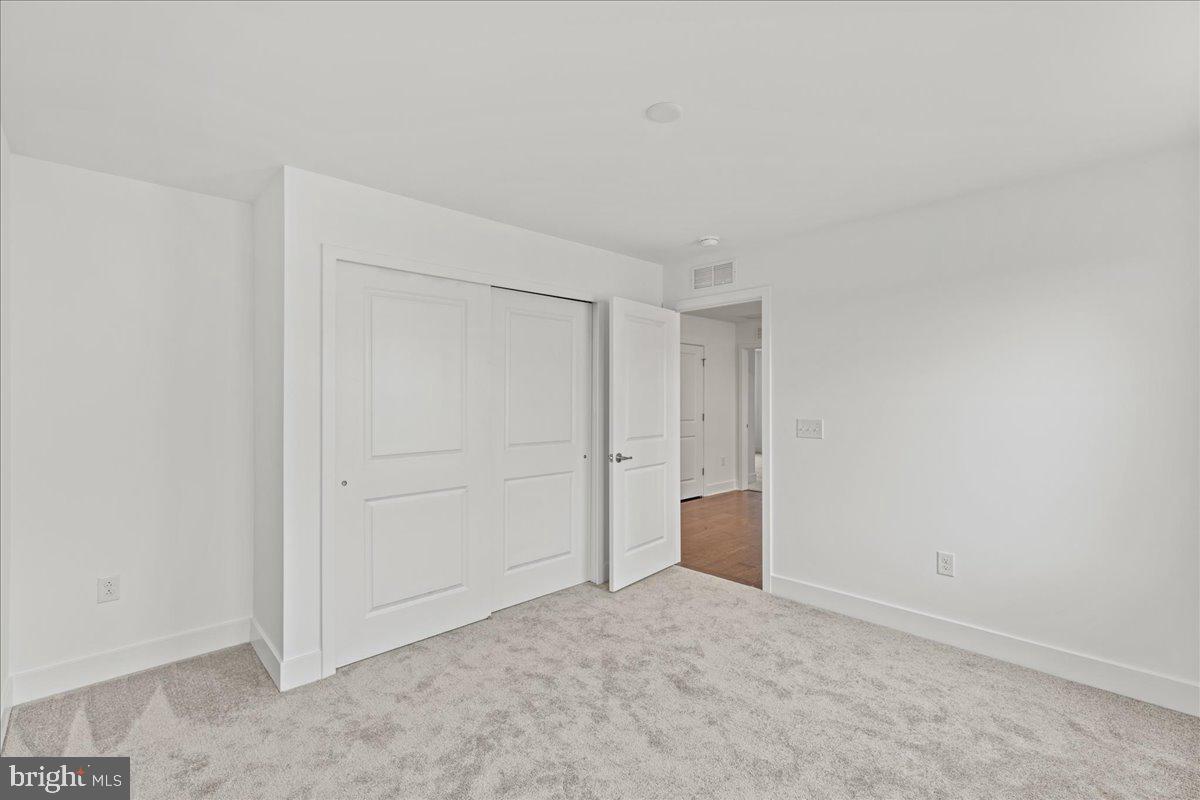 21 William Boyer Dr Property Photo 23