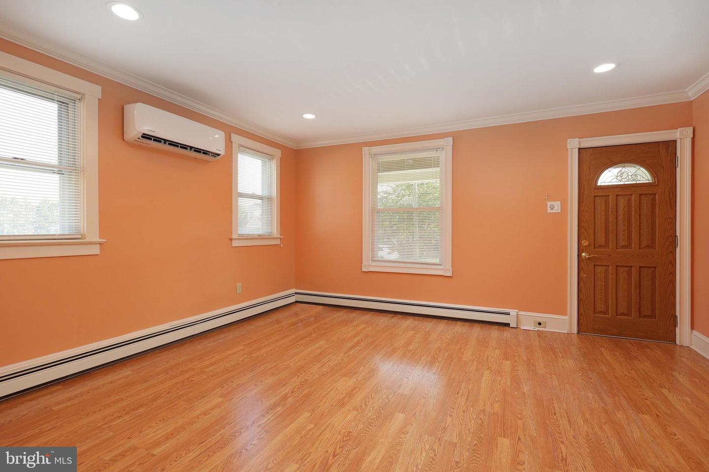 730 Pilgrim Ave Property Photo 12