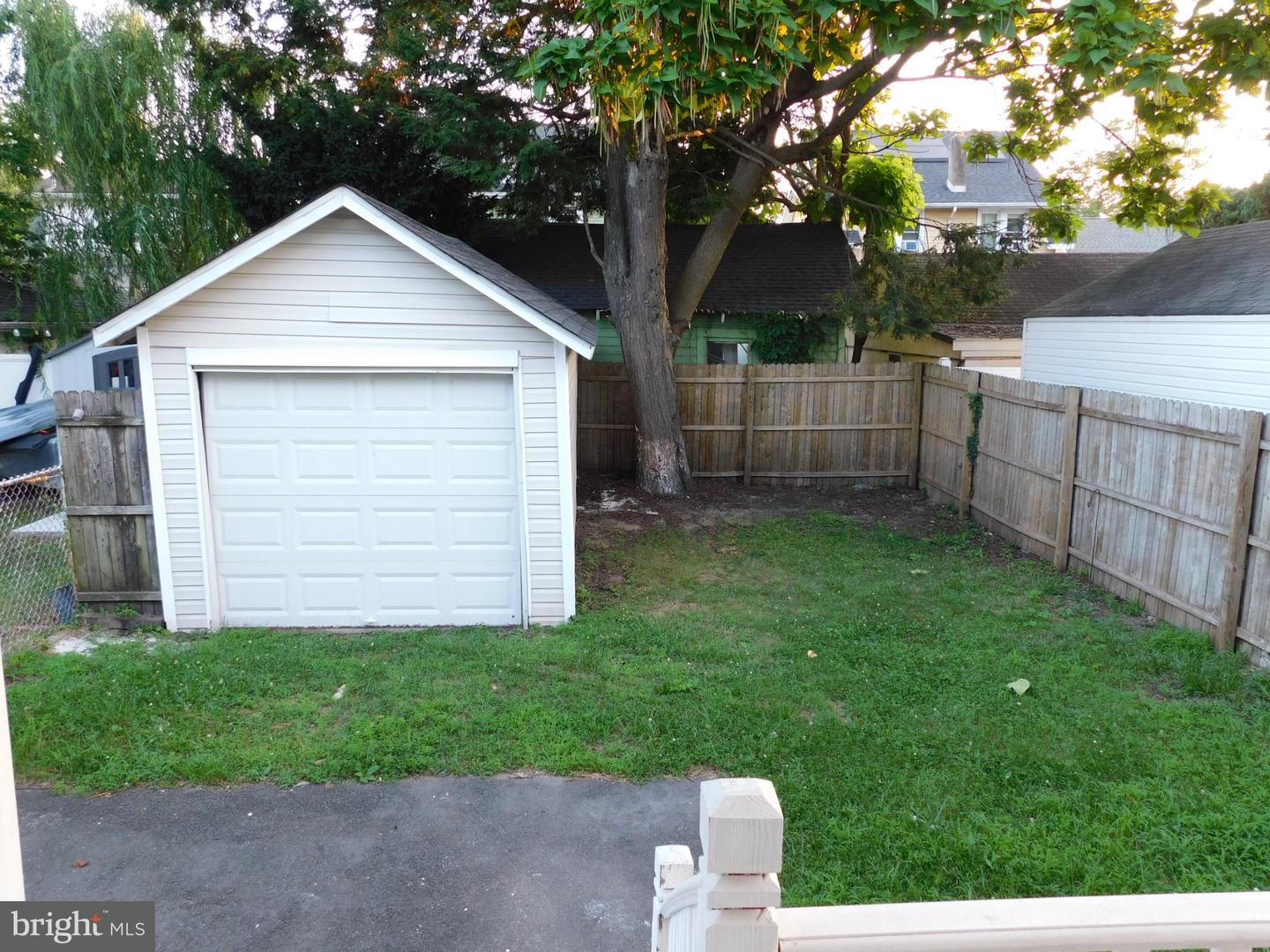 117 Dickinson Ave Property Photo 12