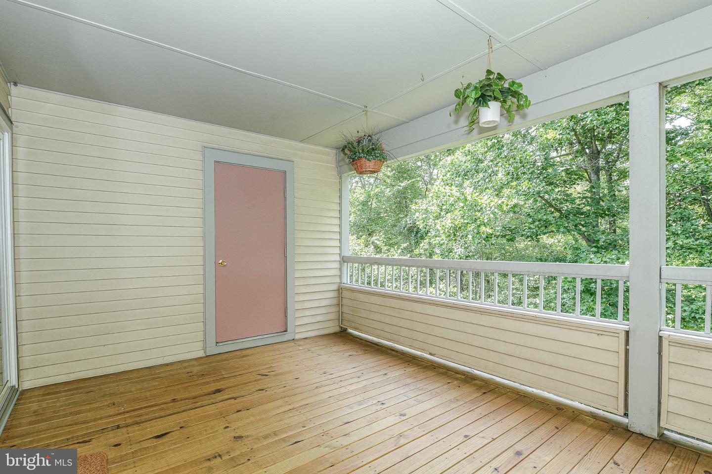 113 Cascade Ct #11 Property Photo 15