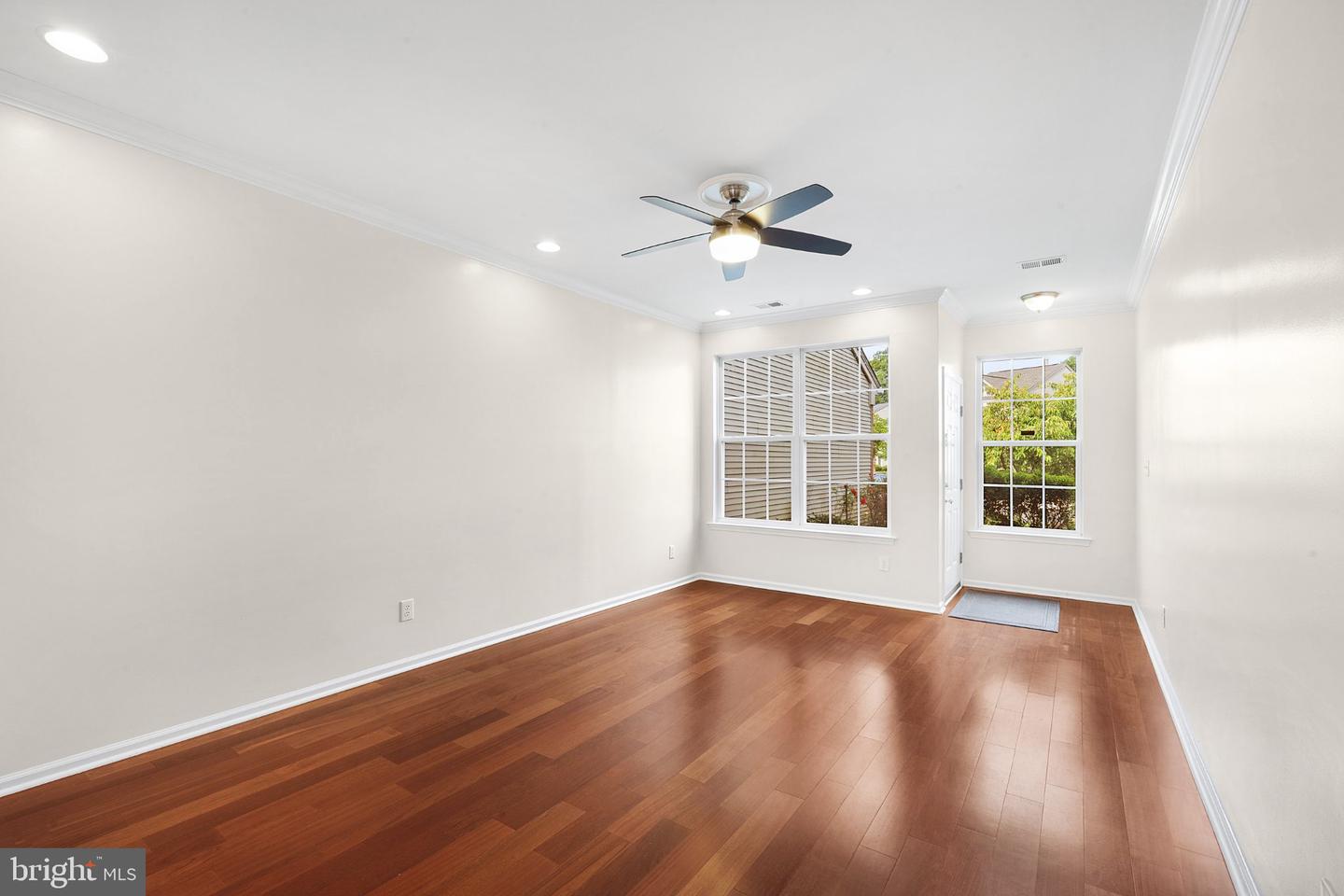 99 Warwick Rd Property Photo 2