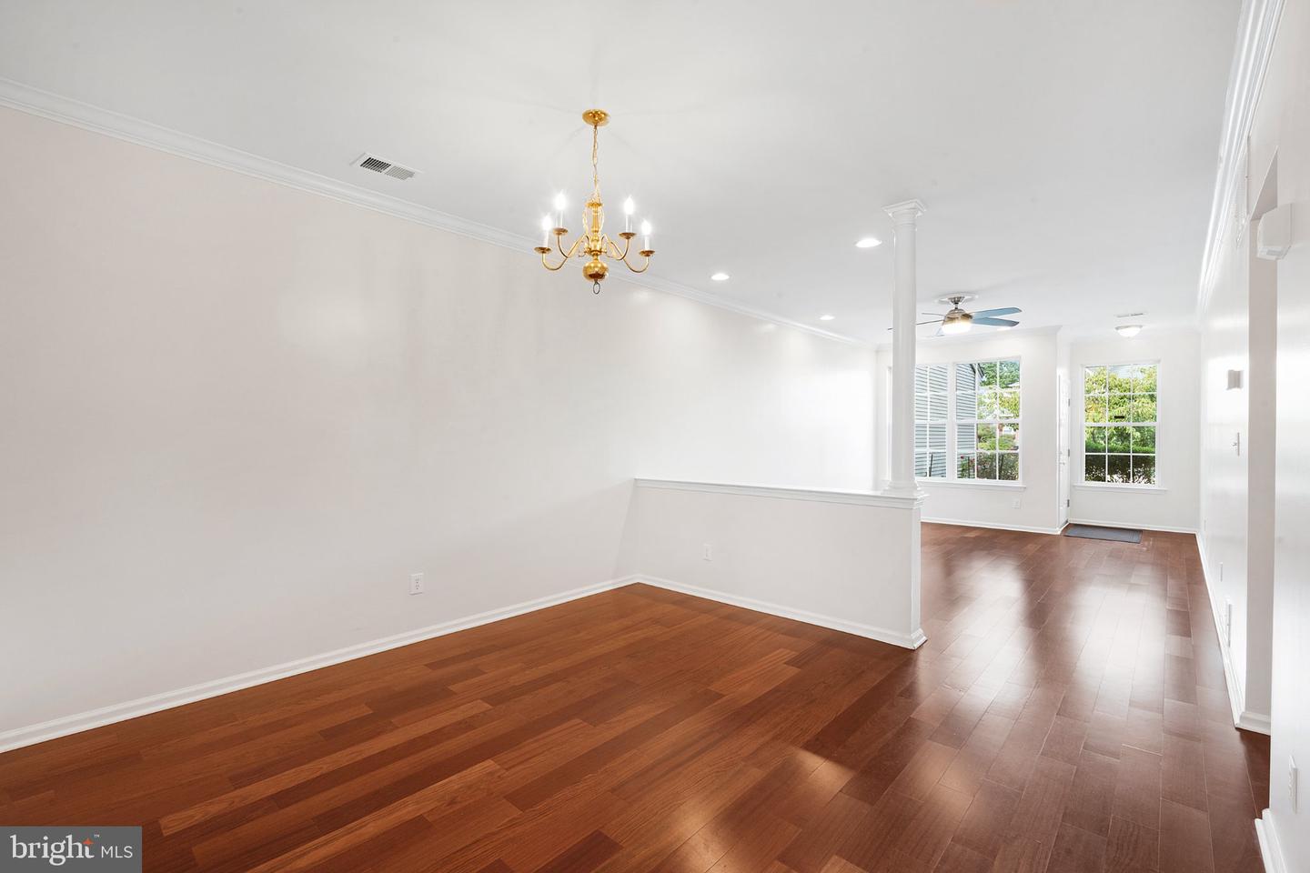 99 Warwick Rd Property Photo 3