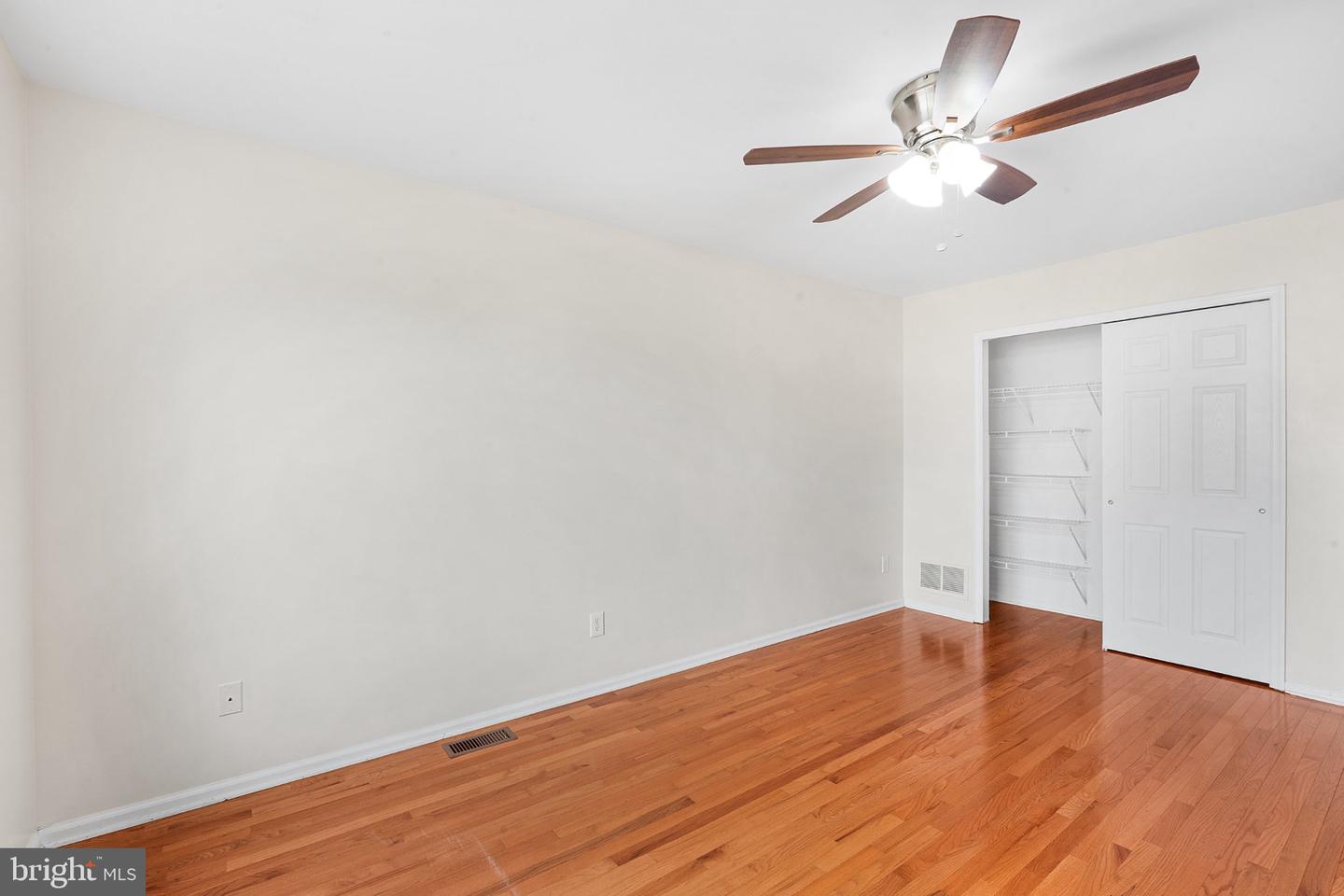99 Warwick Rd Property Photo 23
