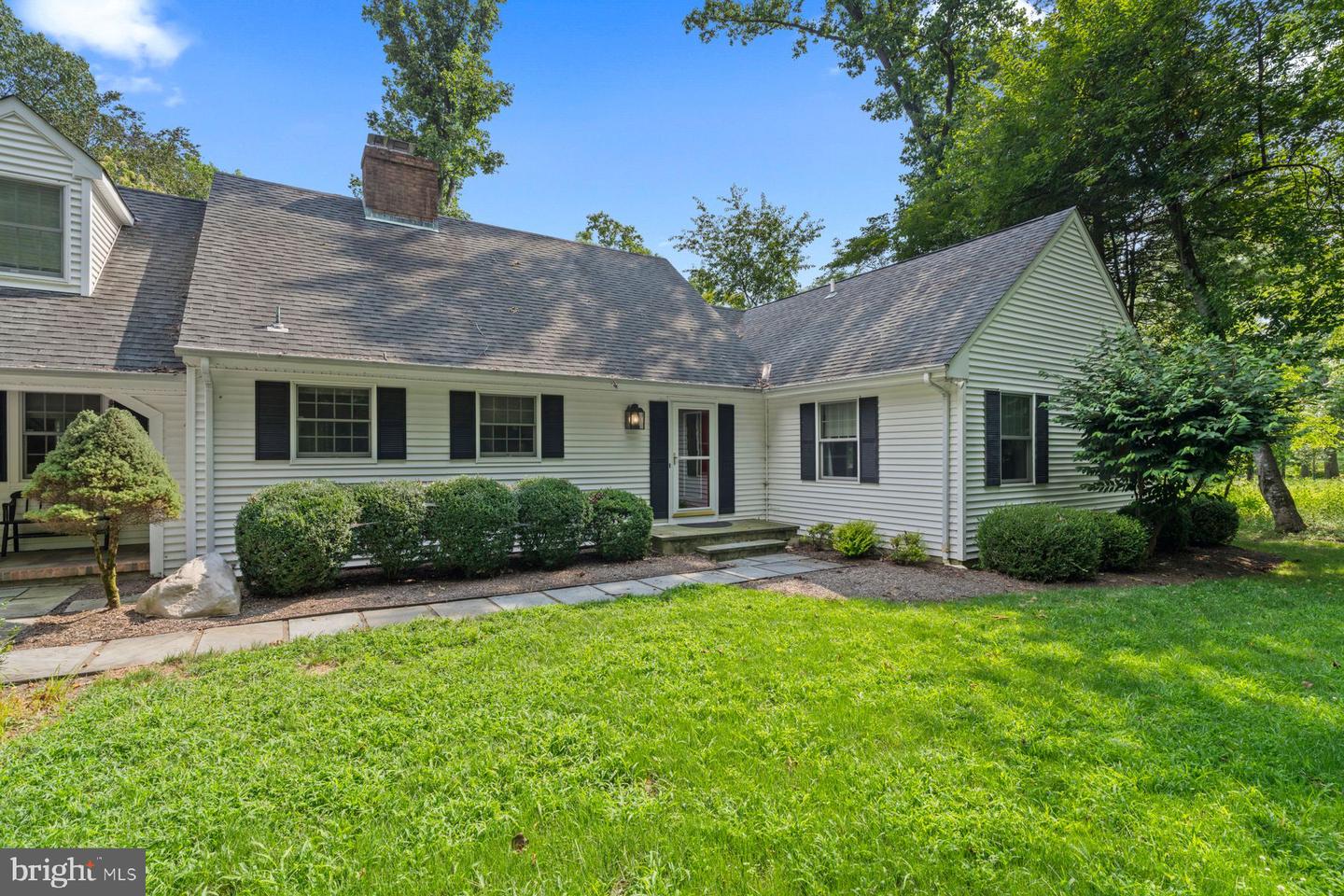 42 Harbourton Woodsville Property Photo 5