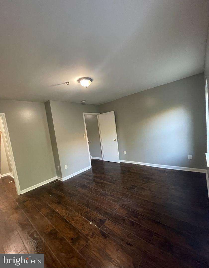 29 Carroll St Property Photo 17
