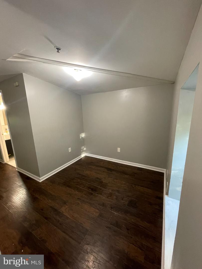29 Carroll St Property Photo 19