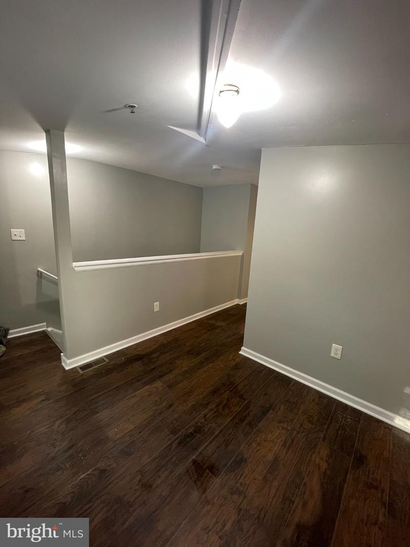 29 Carroll St Property Photo 20