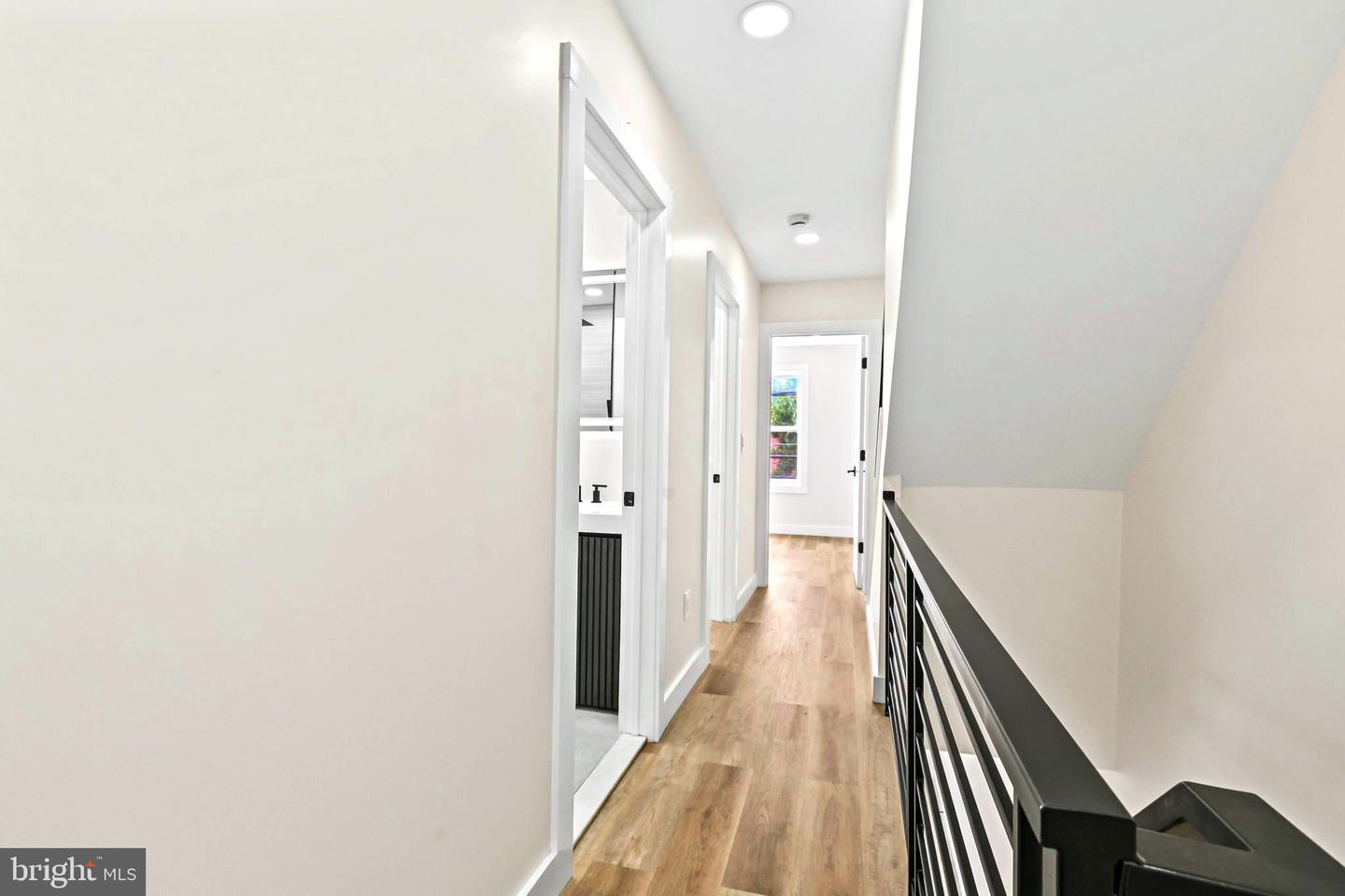 515 Genesee St Property Photo 16