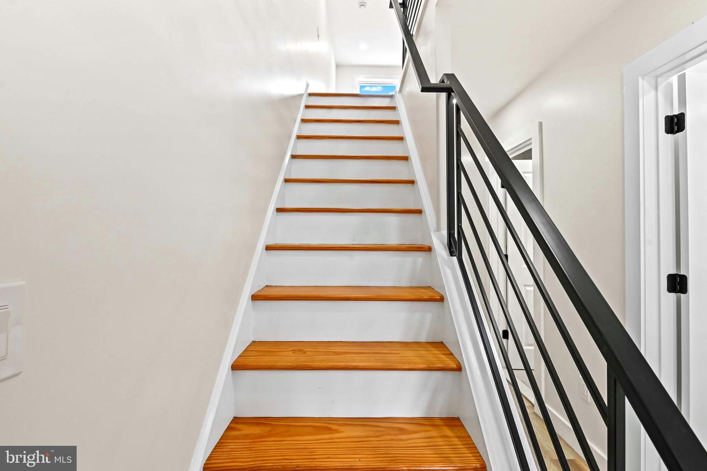 515 Genesee St Property Photo 28