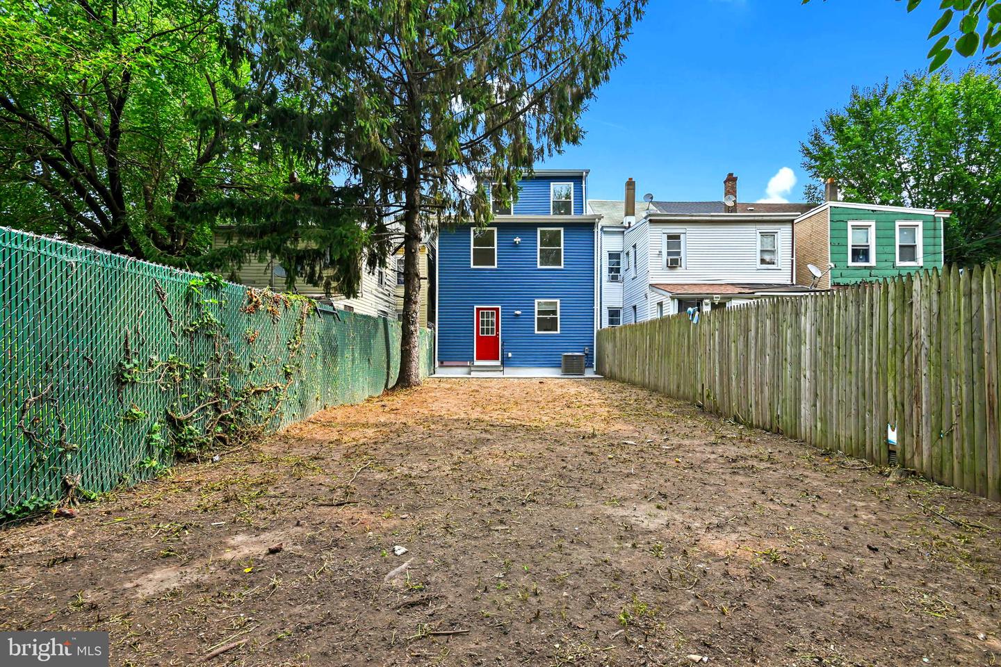 515 Genesee St Property Photo 37