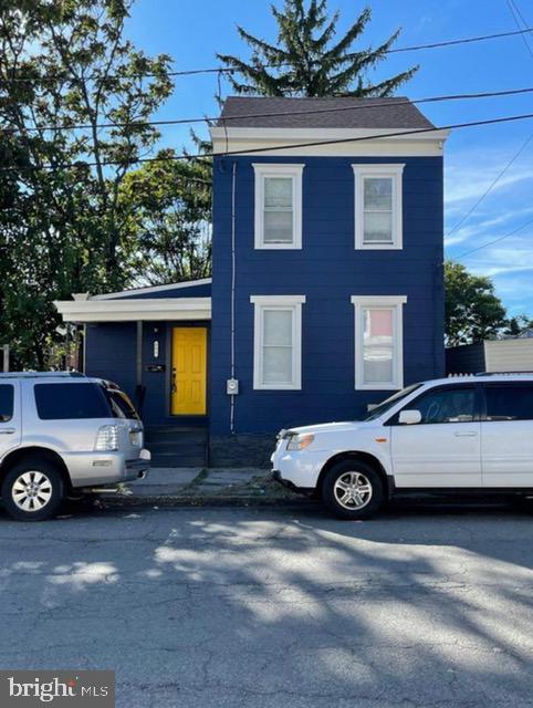 281 HOME AVE Property Photo 1
