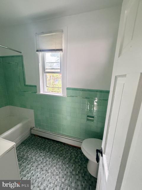 281 Home Ave Property Photo 3