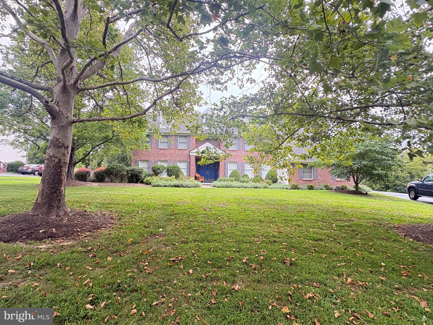 2 Old Bridle Path Property Photo 1