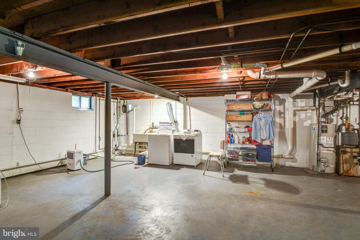 19 Crown Rd Property Photo 21