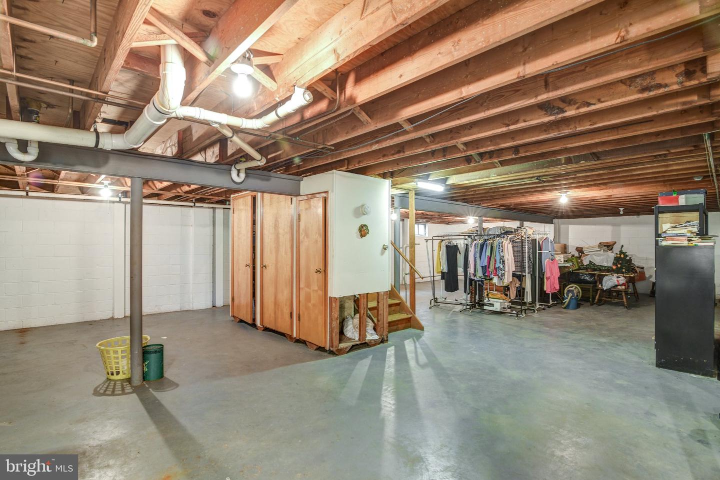 19 Crown Rd Property Photo 22