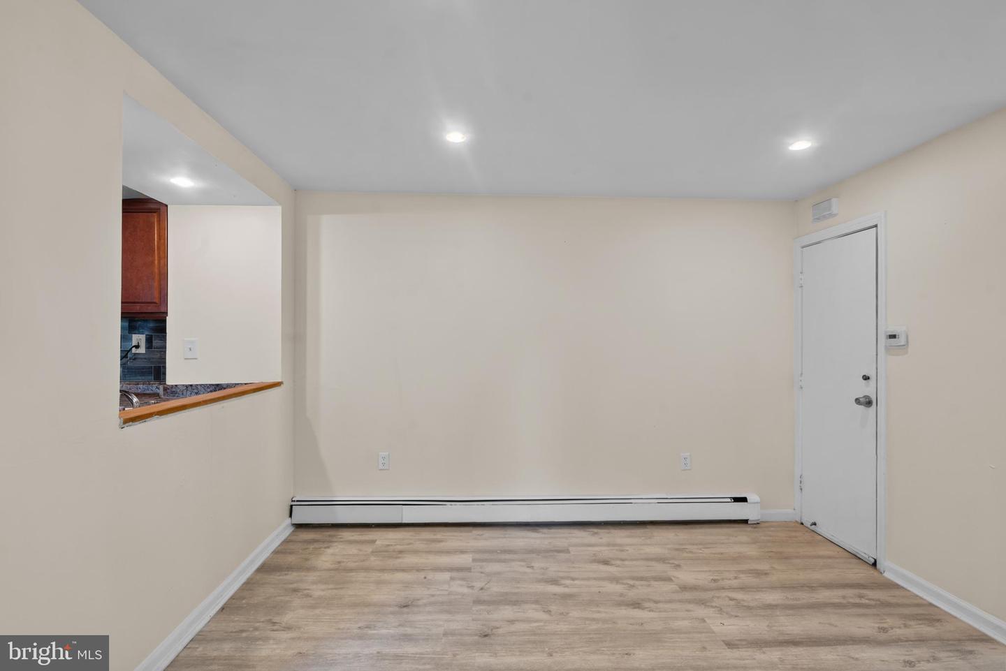 229 Parkinson Property Photo 12