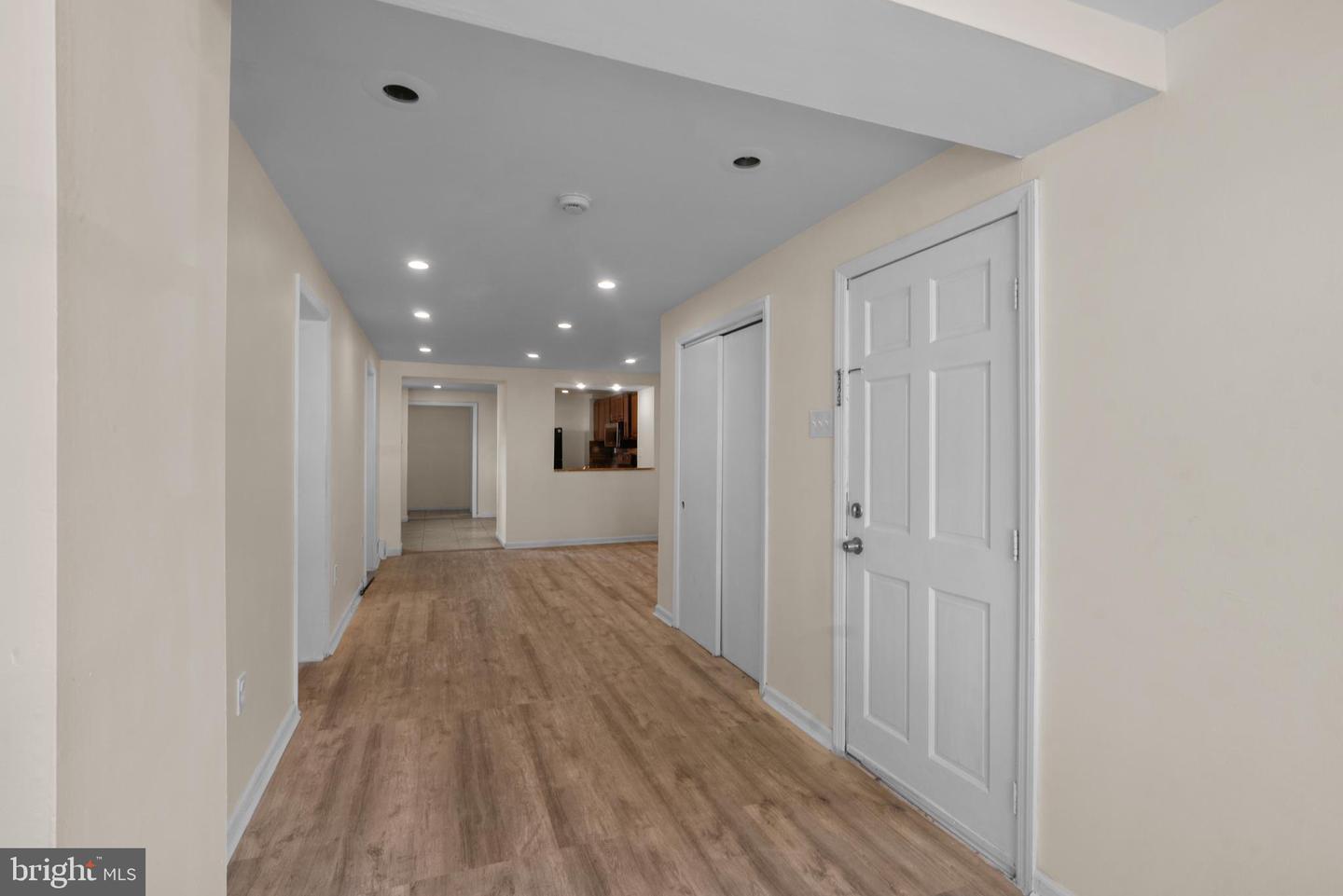 229 Parkinson Property Photo 14