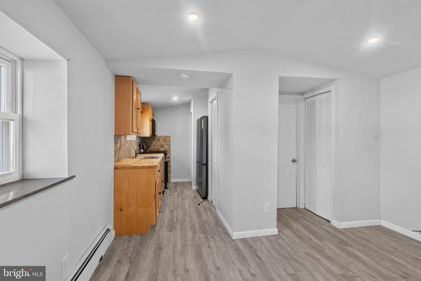 229 Parkinson Property Photo 26