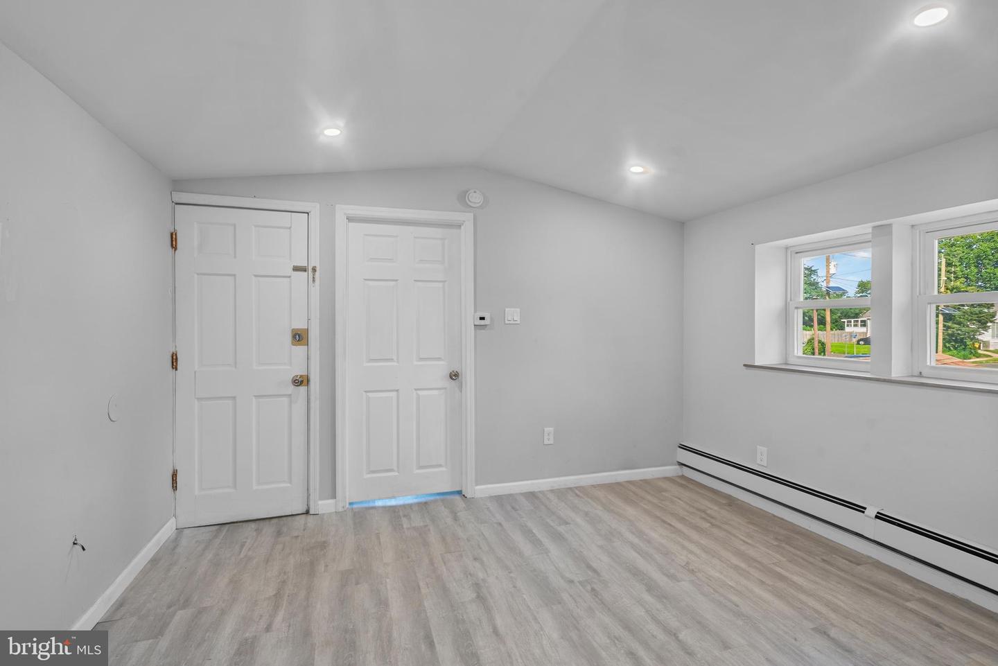 229 Parkinson Property Photo 29