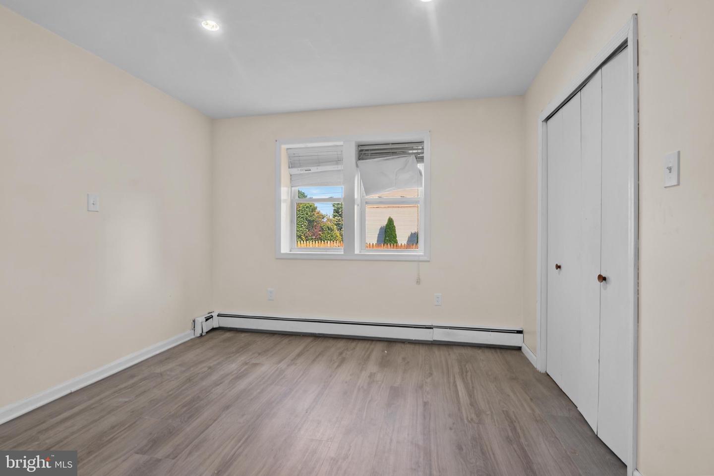 229 Parkinson Property Photo 33