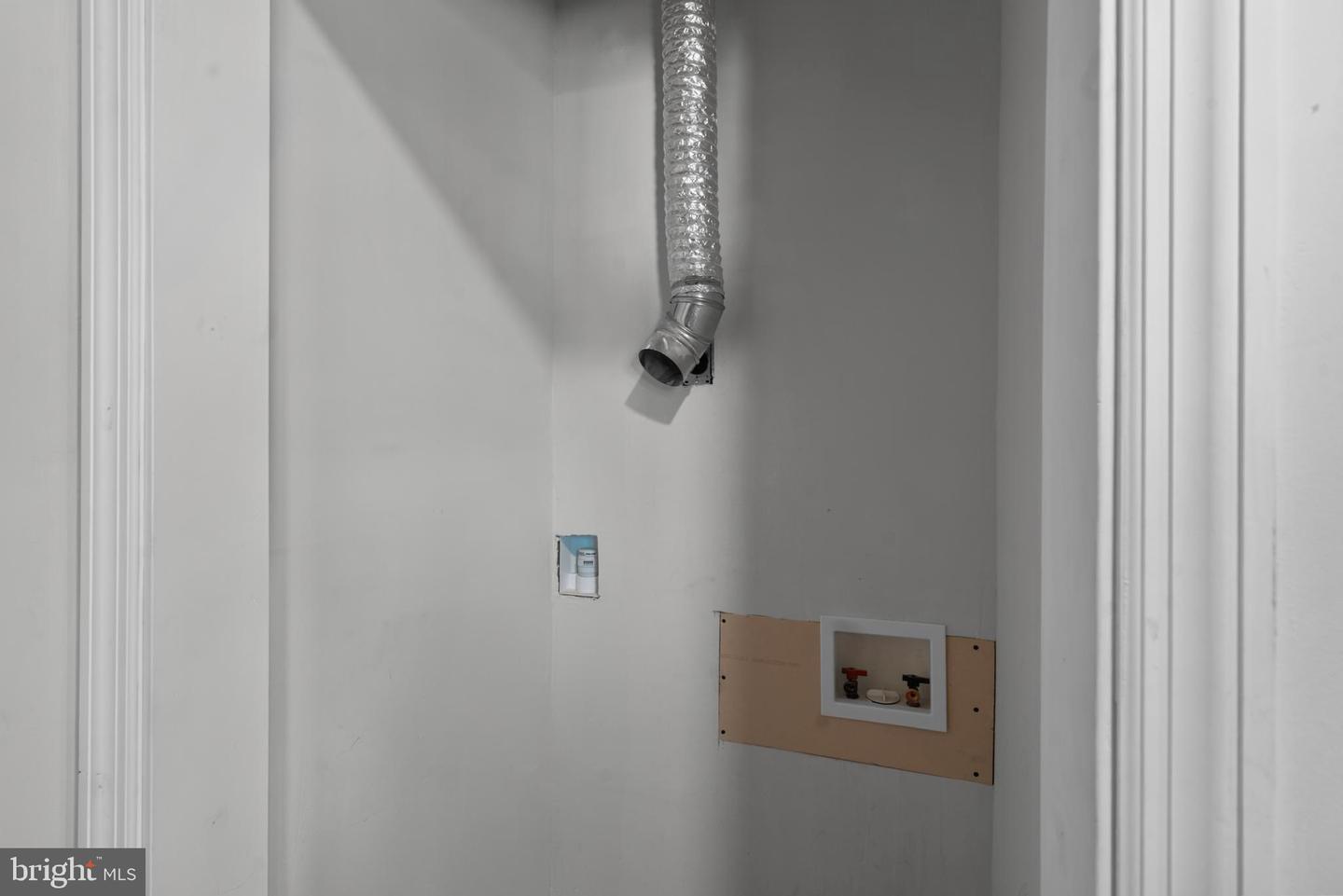 229 Parkinson Property Photo 36