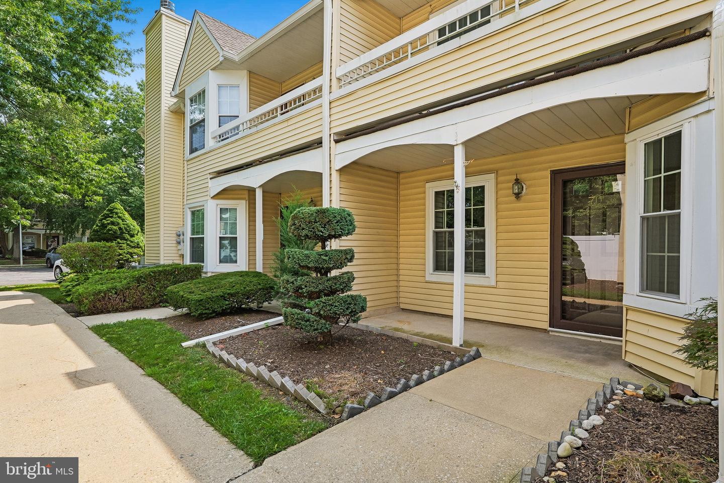 70 Mill Run W #70 Property Photo 6
