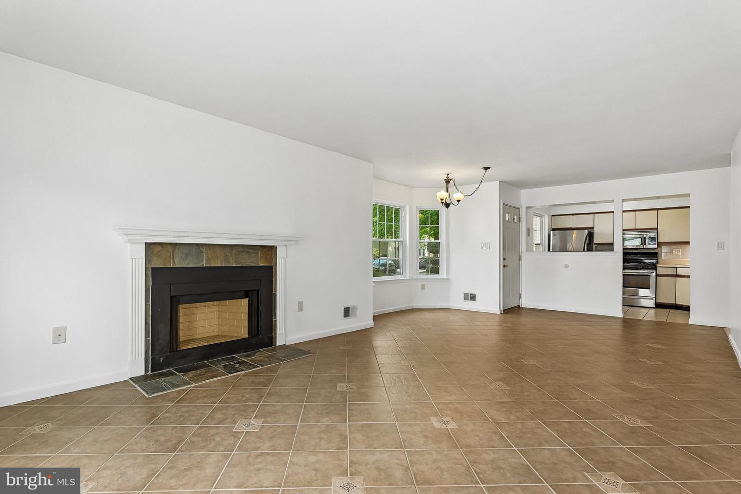 70 Mill Run W #70 Property Photo 22