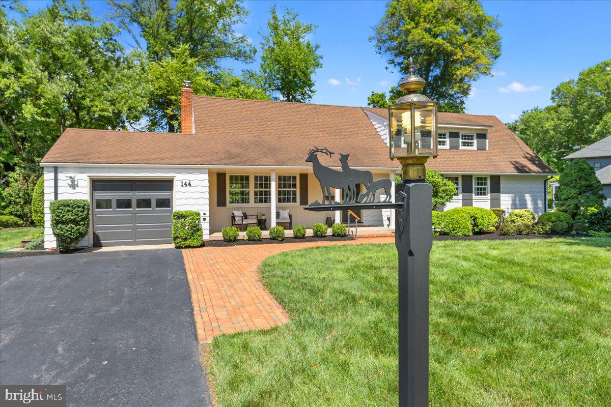 144 Sycamore Rd Property Photo 3